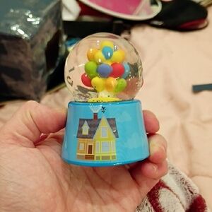Adorable Pixar Up Movie Snowglobe